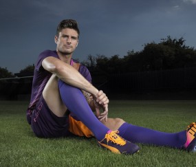 开云体育官网-红魔轻取里昂显底蕴，维尼修斯独舞定乾坤—新时代双星闪耀欧陆