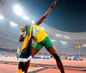 世界杯2026-欧冠半决赛之夜，奥斯梅恩，那不勒斯的攻防转换核心