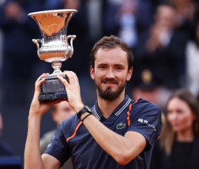 开云体育中国官网-意大利网球队完胜德国网球队，梅德韦杰夫送出助攻