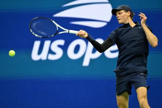 美网力克拉沃尔杯，辛纳刷新纪录