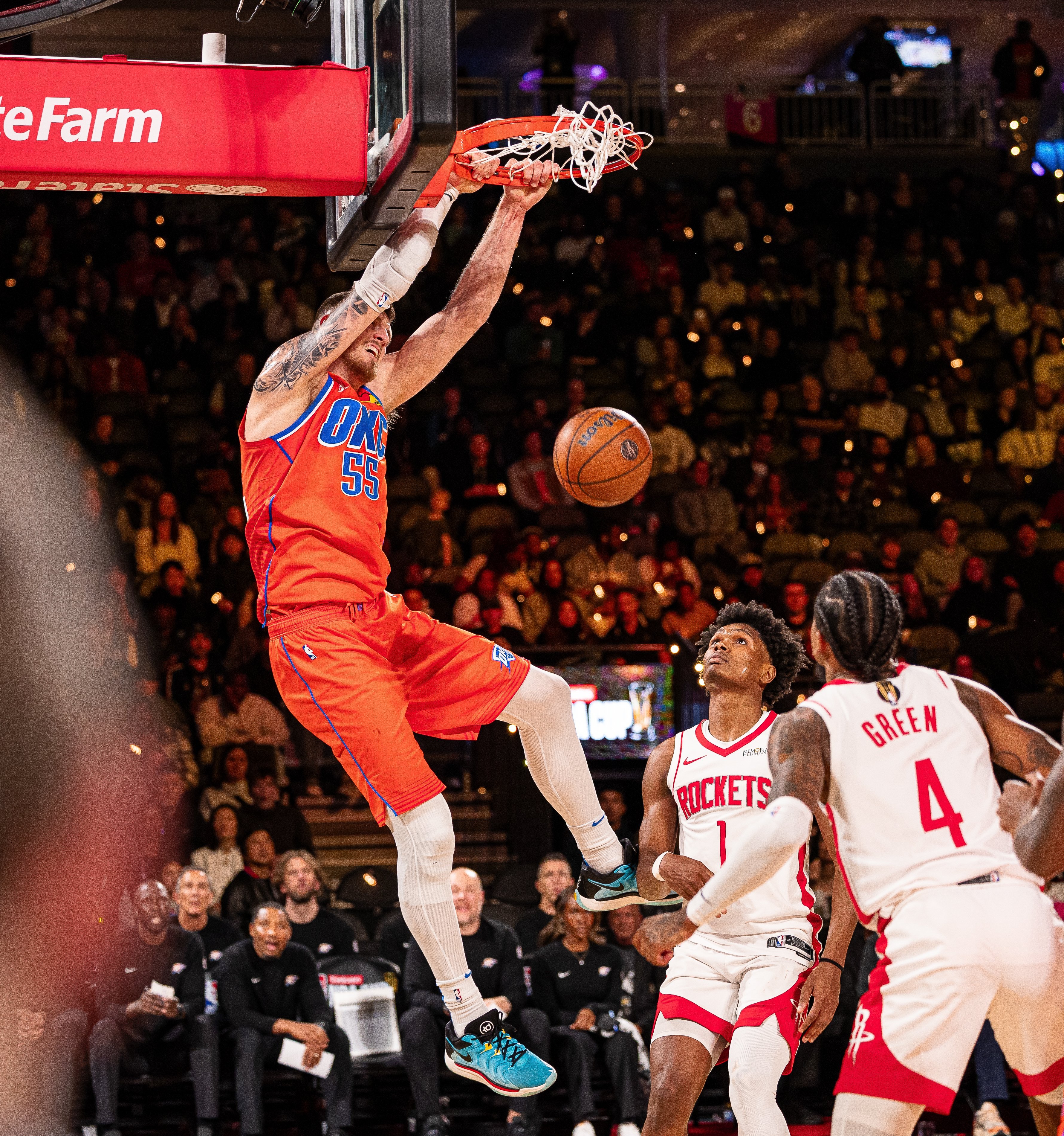 太阳险胜马刺，布伦森带队取胜