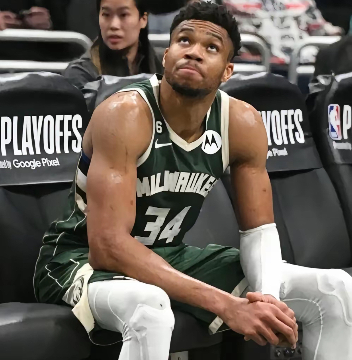 上海队横扫马刺，字母哥高光表现