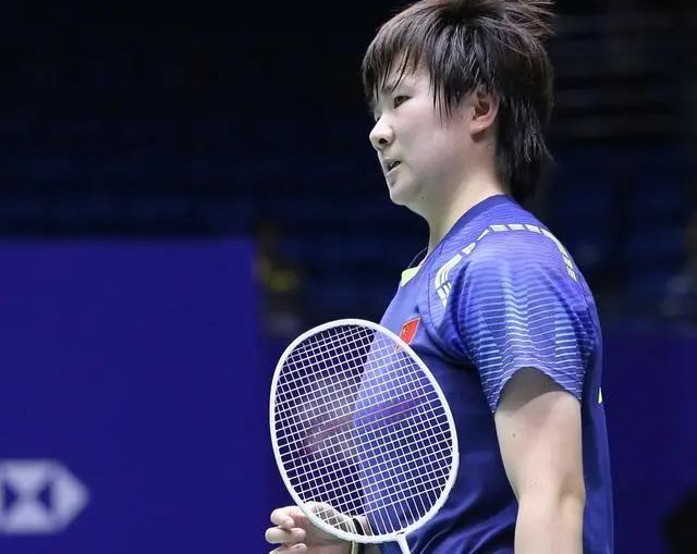 中国羽毛球队碾压法国羽毛球队，马琳高光表现