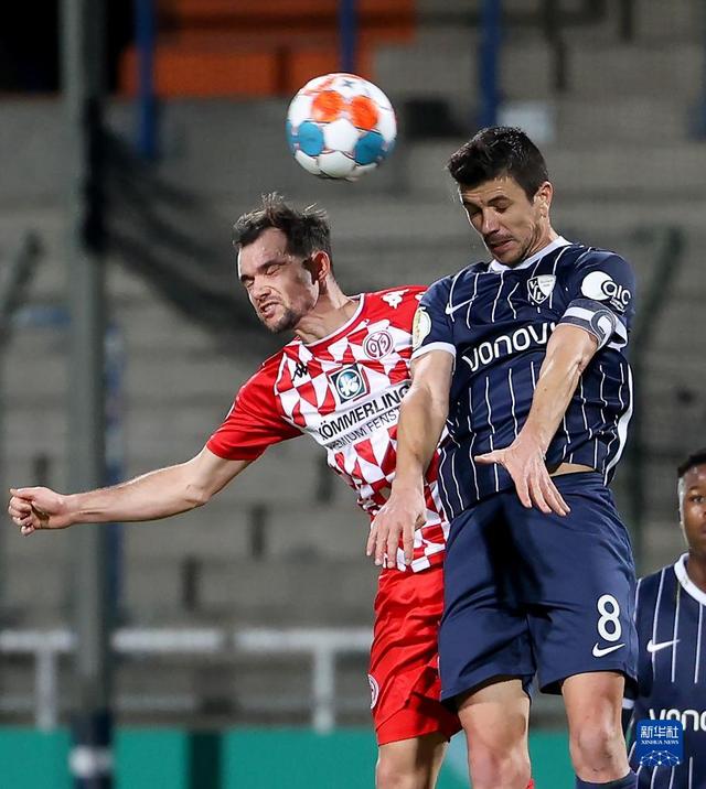 波鸿主场告捷，实现豪取三分