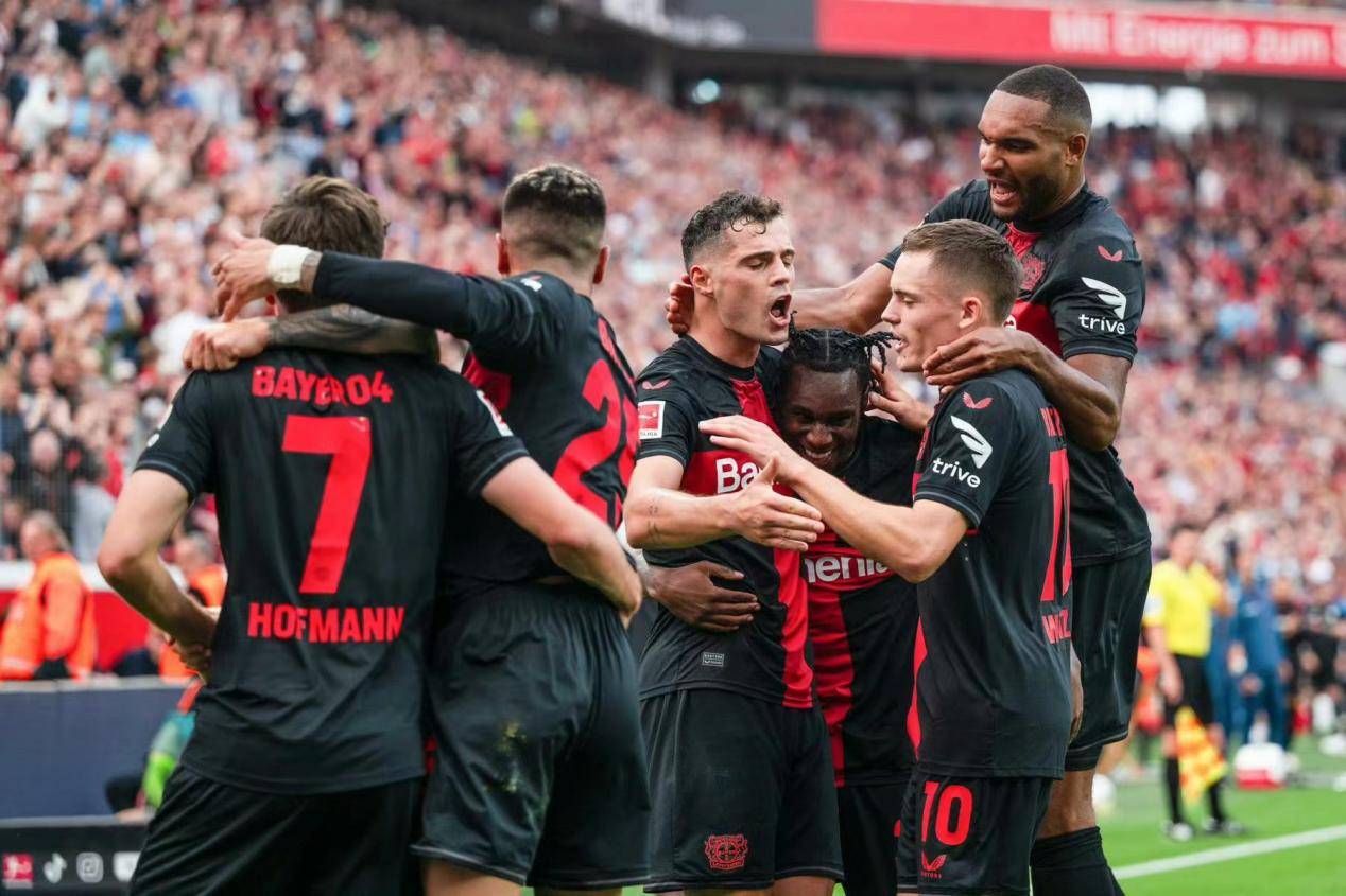 勒沃库森客场平局，力保不败纪录