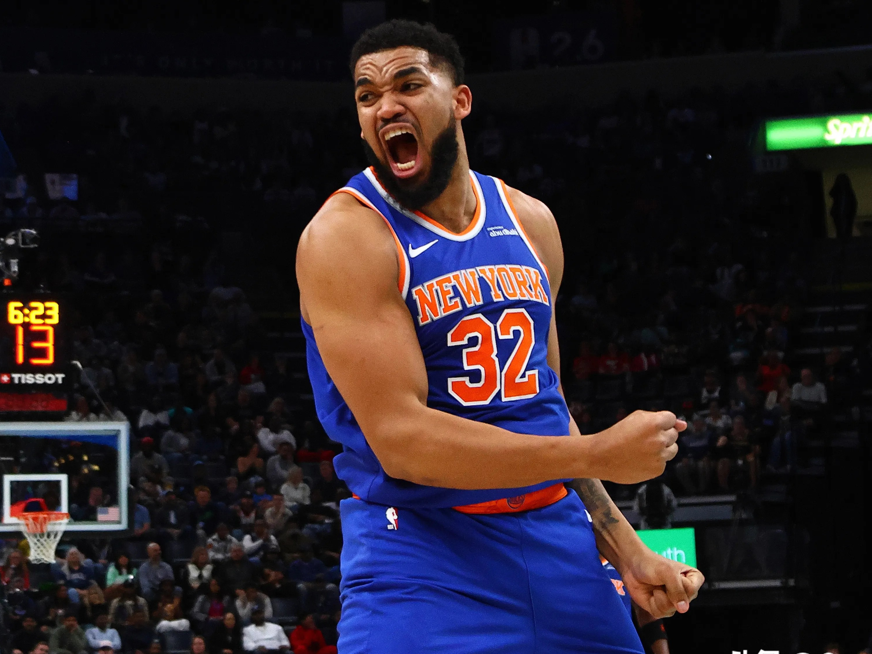 尼克斯鏖战勇士，恩比德状态火热