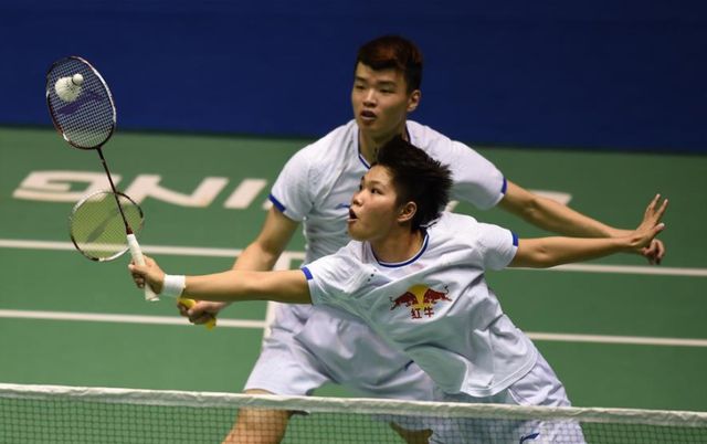 日本队鏖战中国队，黄鸭组合统治全场