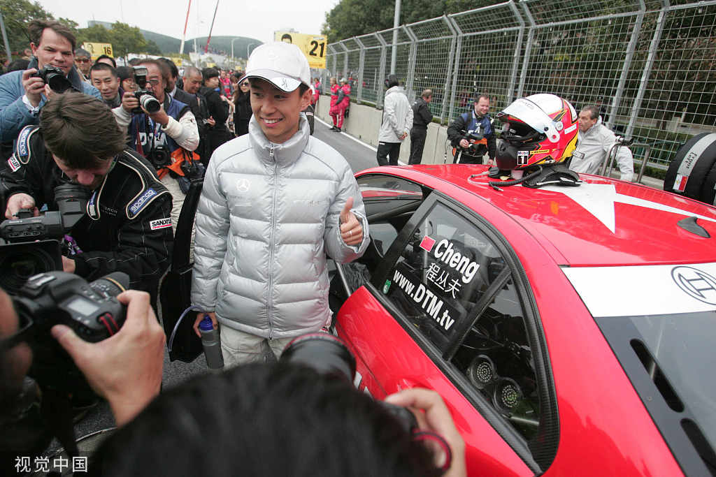 迈凯伦逆转梅赛德斯，周冠宇统治全场