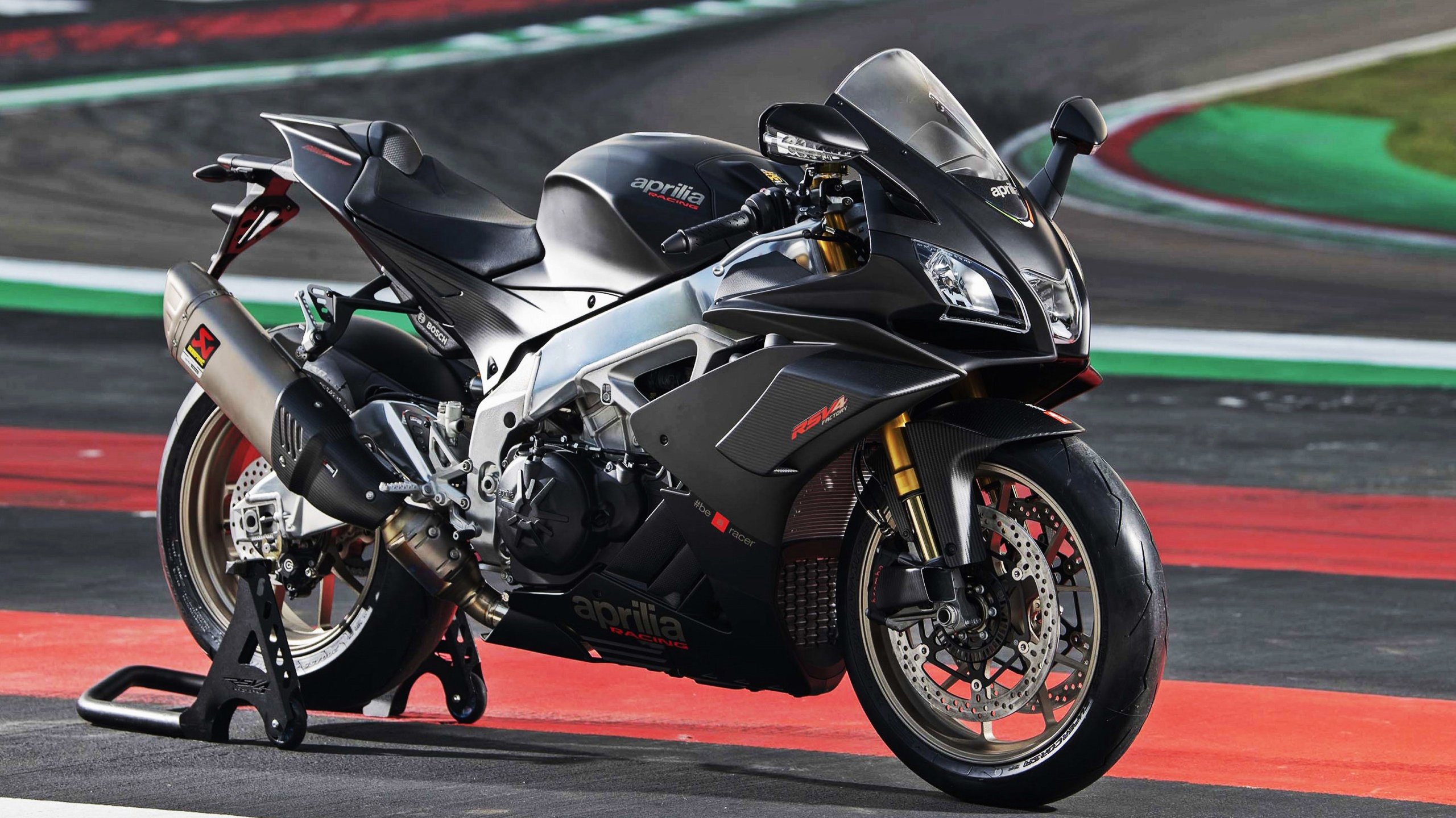 老鹰险胜雷霆,贝恩展现巨星价值,一场决定性的个人表演