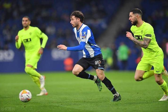 斯旺西主场绝杀桑德兰,保级希望增大 斯旺西主场绝杀桑德兰,保级希望增大