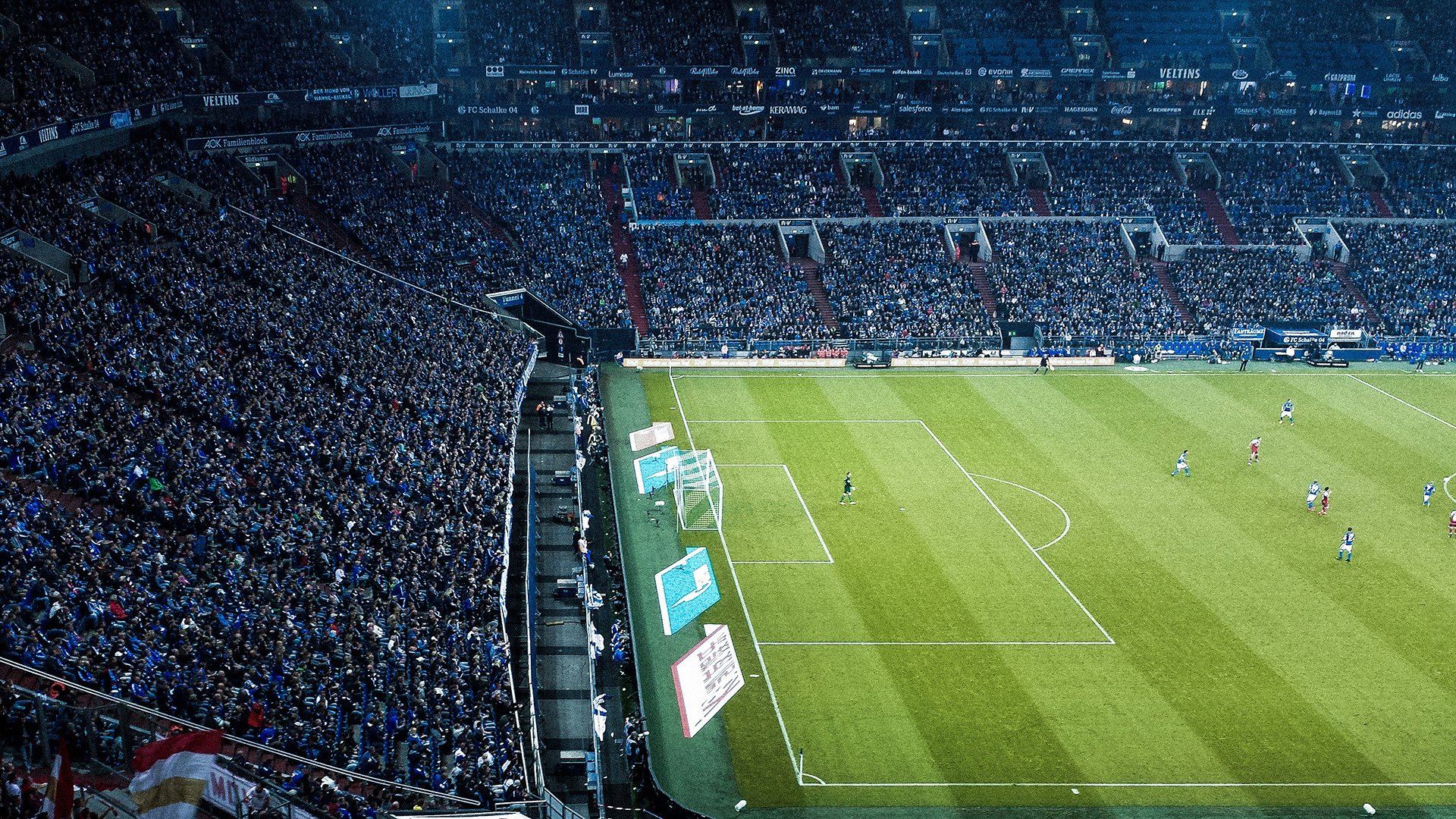 赛道与绿茵的共振，格纳布里扛起全队的不眠之夜